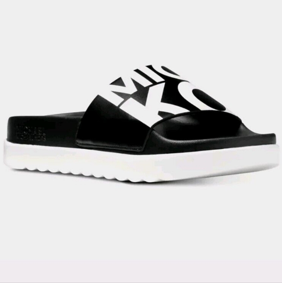 New Michael KorsTyra Platform Pool Slide Size 8 - Picture 1 of 6
